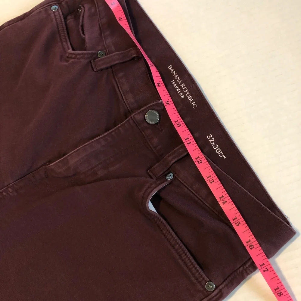 Banana Republic Men’s Travelers Jeans. Blackberry Wine. Slim fit 32 X 30 - Picture 5 of 9